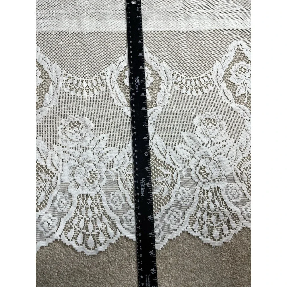 VTG Lace Curtain Valance 58X18